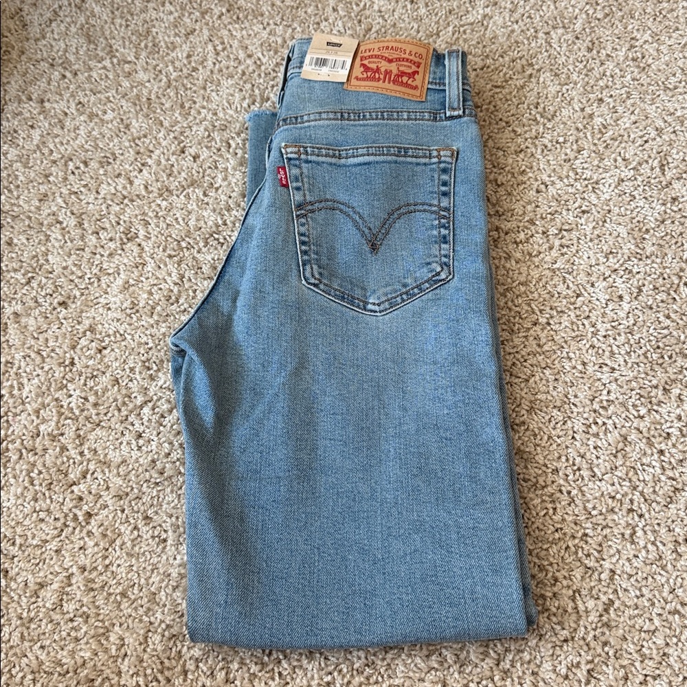 Levi's Women’s Light Blue Straight Jeans- Wedgie straight! Size 26x28 - Picture 10 of 11